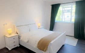 Nilly Apartment Richmond Close Birmingham B20
